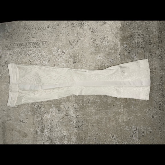 Rachel Zoe Woodgrain Flare Pants - Picture 3 of 9